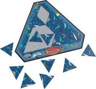 Cover-Bild zu ThinkFun 76491 Triazzle Delfine, ein Logikpuzzle für Kinder und Erwachsene ab 8 Jahren